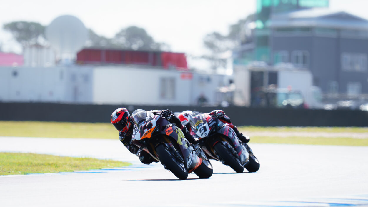 Sensational Sunday for Lowes in Phillip Island 15