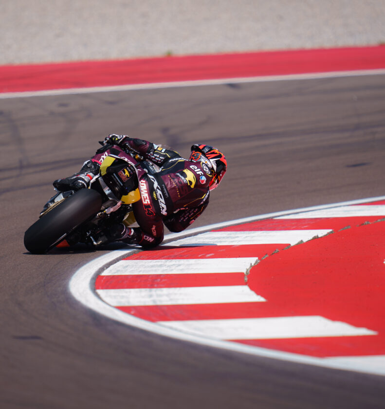 Lowes makes bright start in sunny Cremona 1
