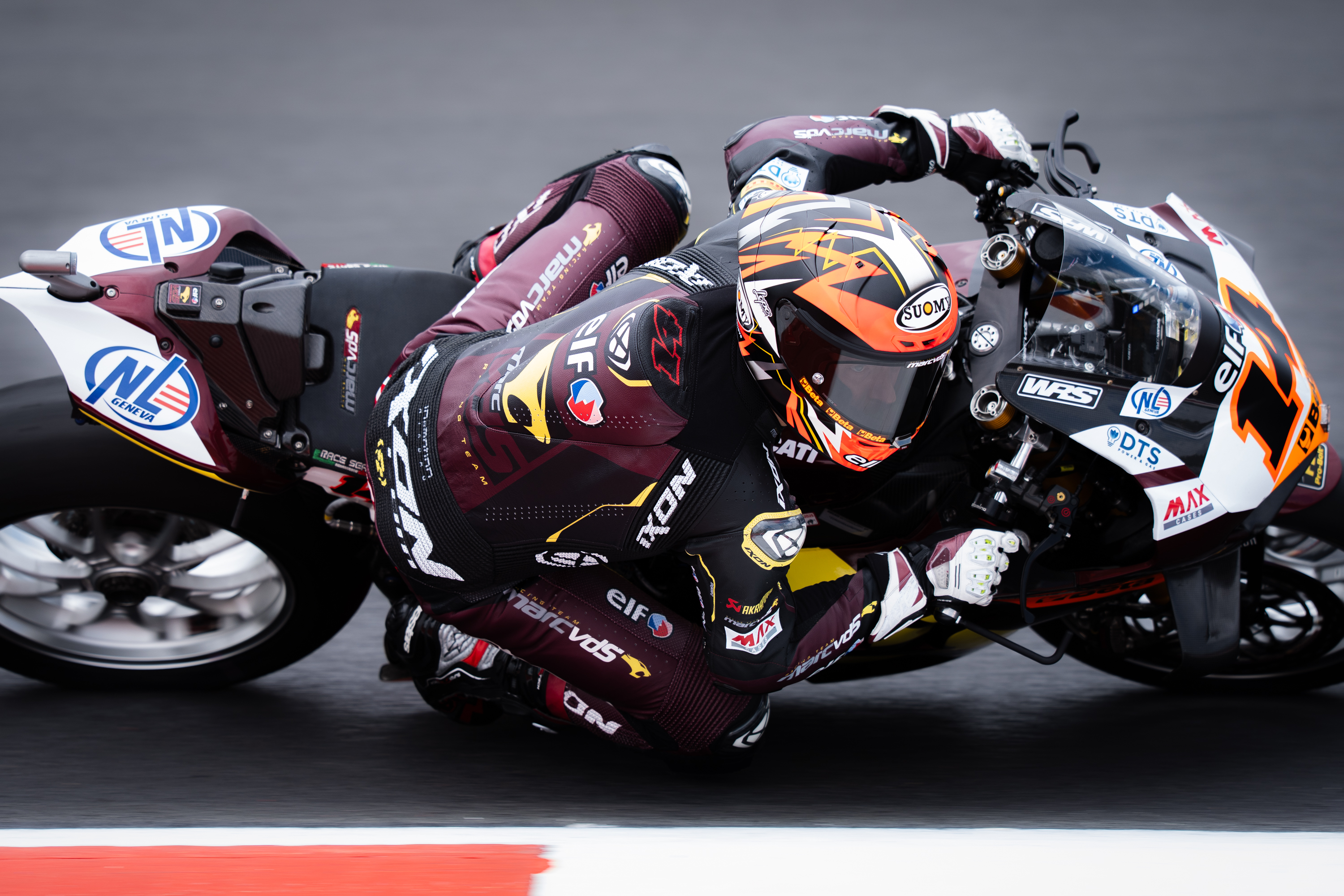 Lowes makes flying start in Most 1