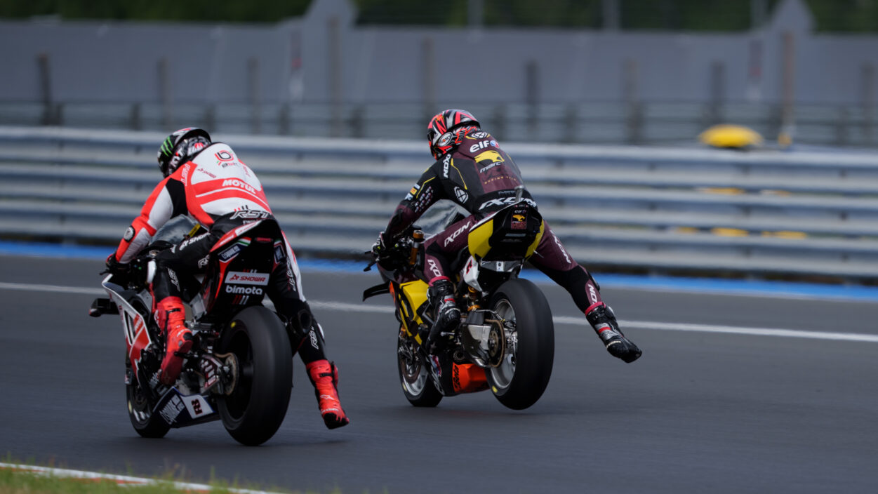 Lowes makes Most of Sunday with pair of fighting fourths 11