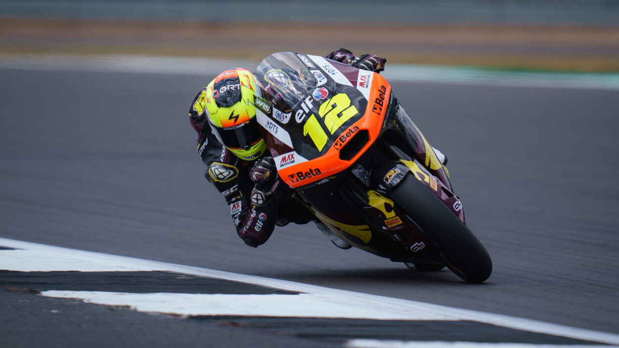 Flying Salac start at Silverstone 11