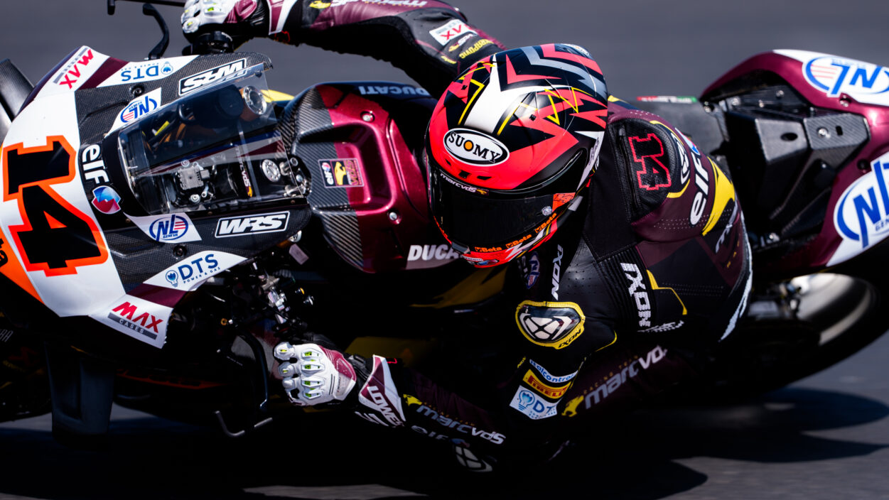 Home hero Lowes ready to deliver at Donington 5
