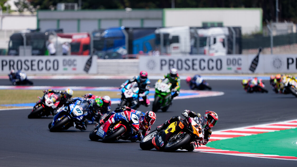 Lowes looks to star in San Marino 15