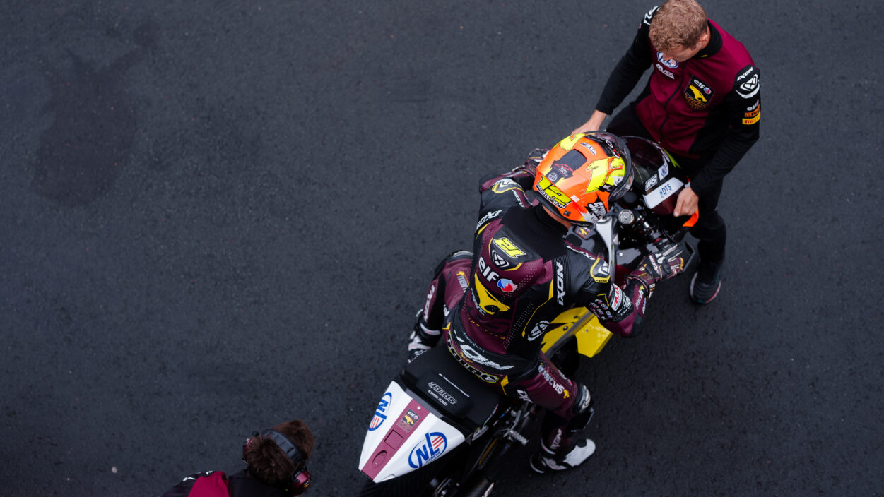 Salac obliterates lap record to top Dutch TT timings 11