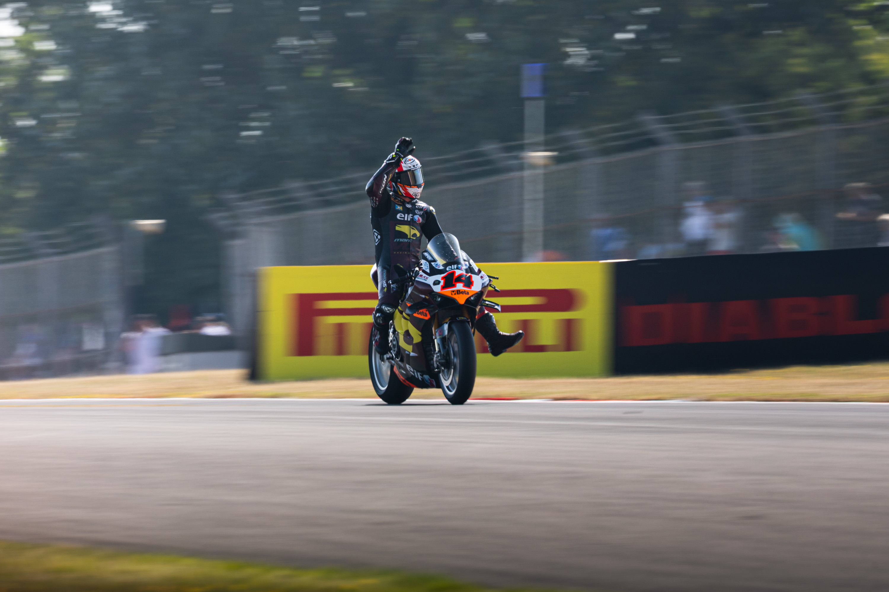 2025 WorldSBK Round 7 - Donington Park 10