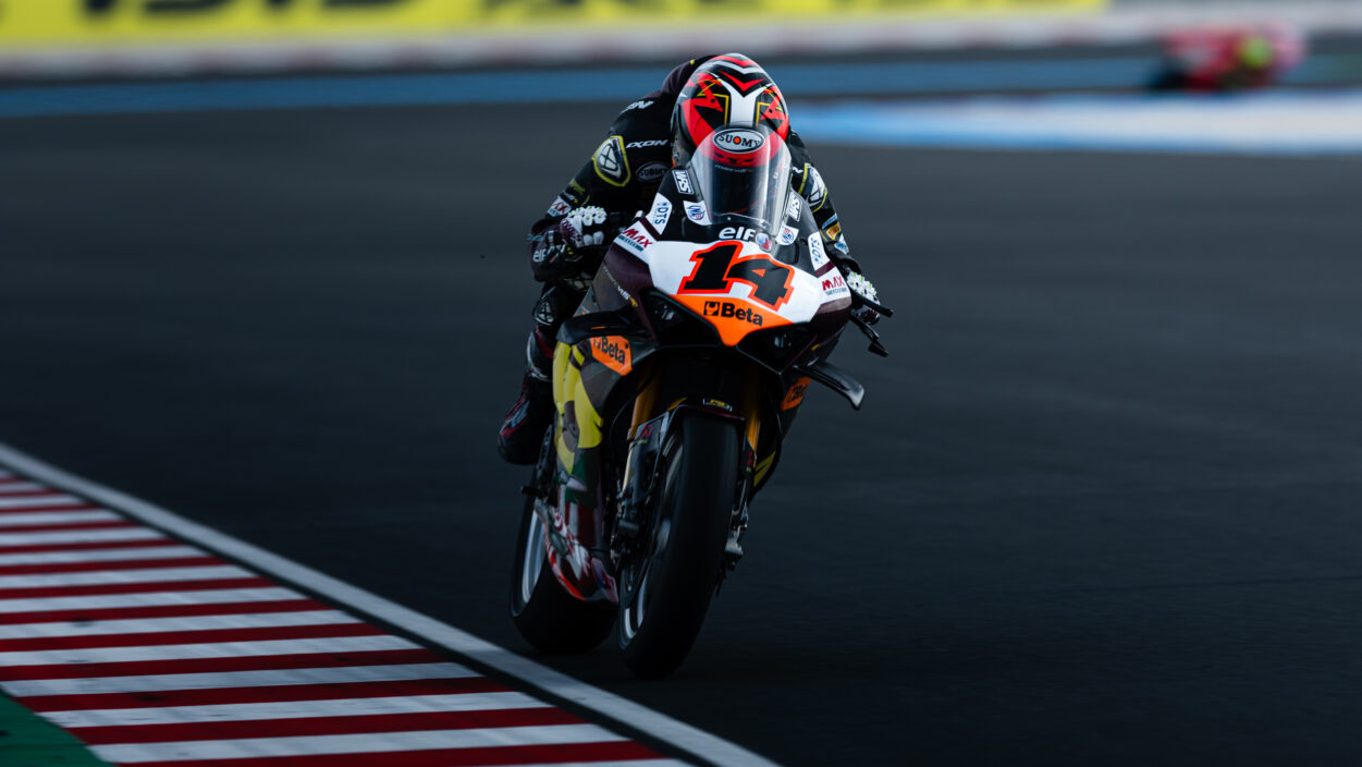 Lowes eyes Balaton bounce back after Race 1 blow 5