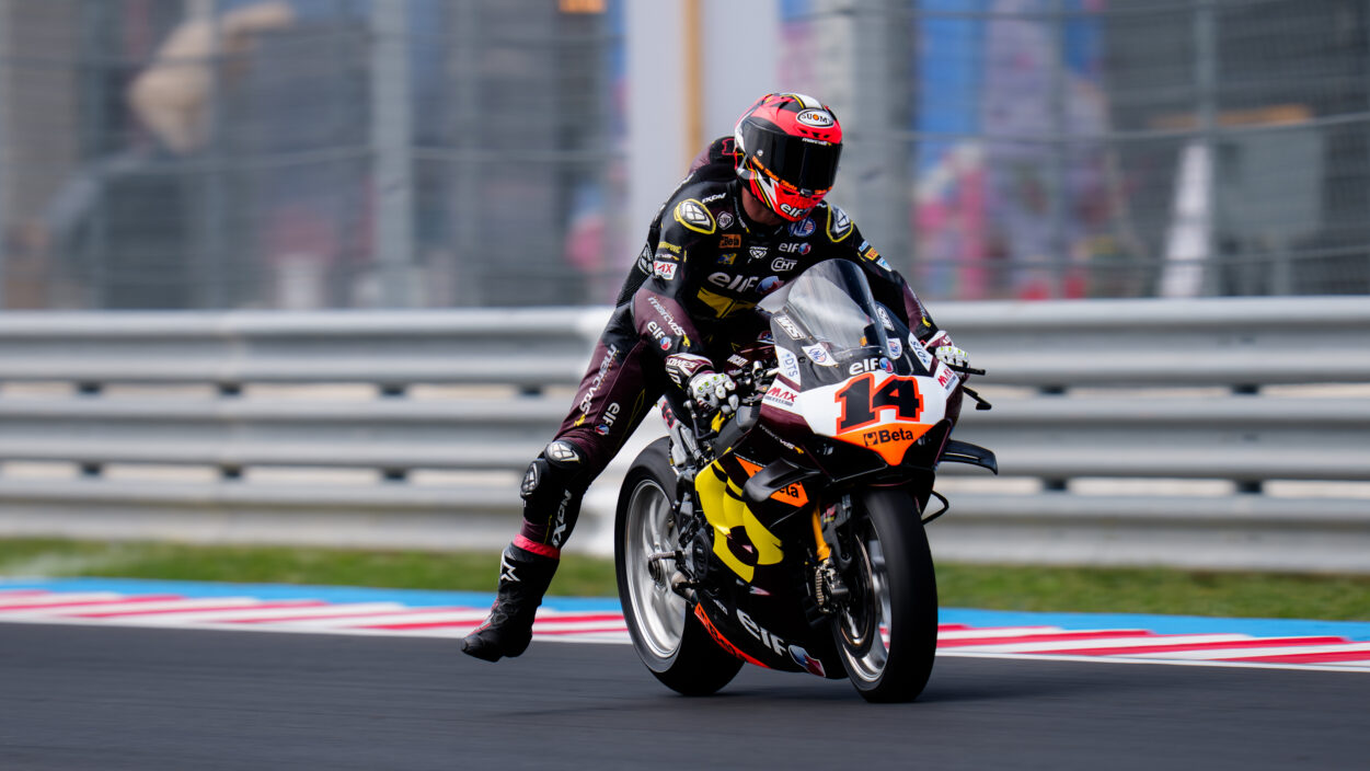 Lightning-fast Lowes tops day one in Hungary 9