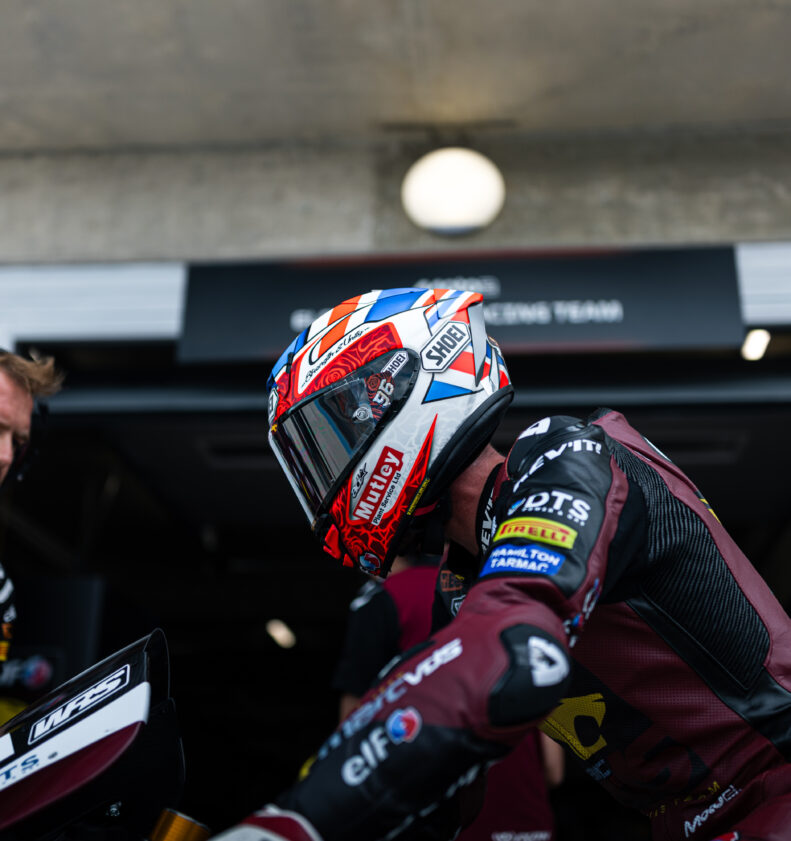 Fighting fourth for Dixon in Hungarian qualifying bow 5