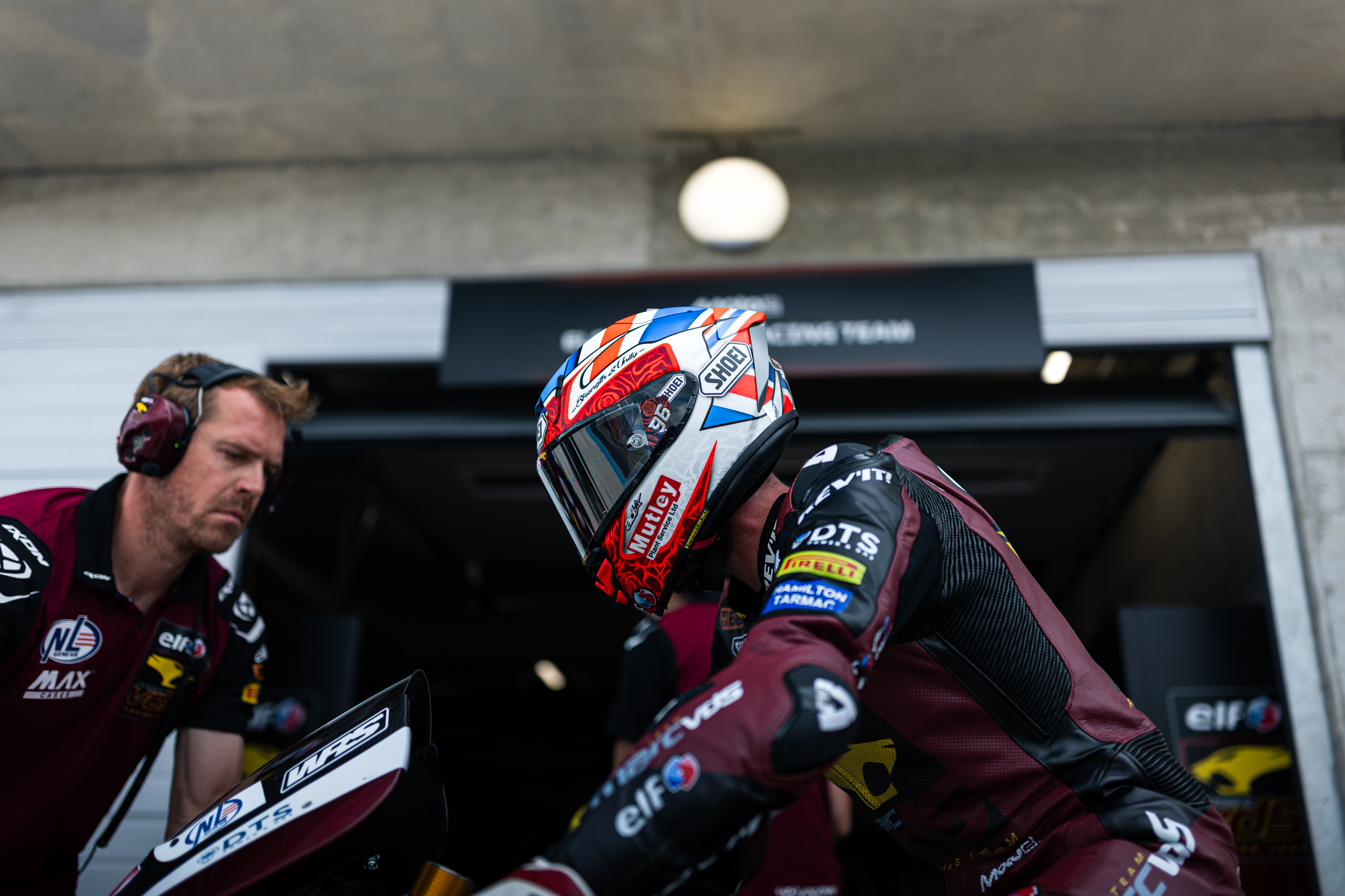 Fighting fourth for Dixon in Hungarian qualifying bow 1