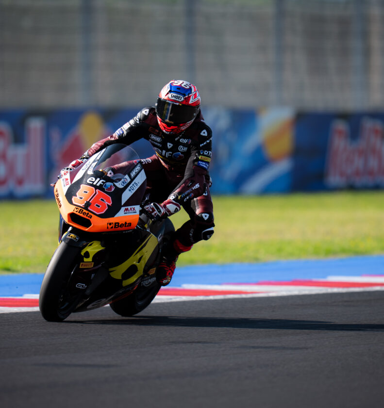 Dixon to launch podium challenge from third row 1