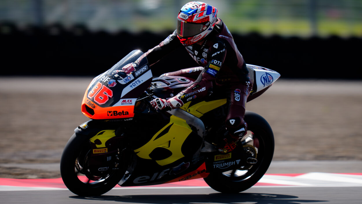 Dixon hopeful of podium push from third row 5
