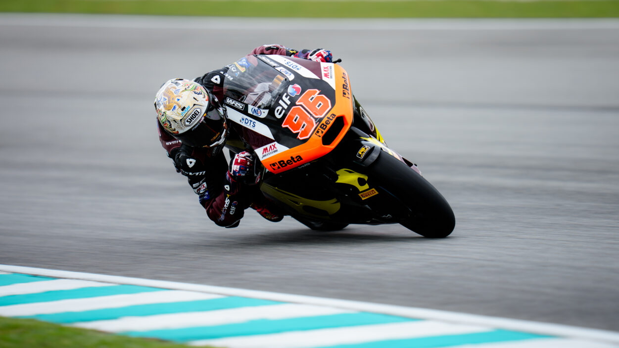Strong start at Sepang for second fastest Dixon 11