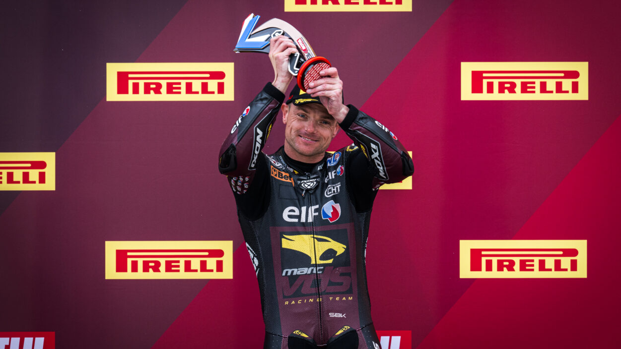 Dutch delight for Lowes in dramatic Assen opening race 15