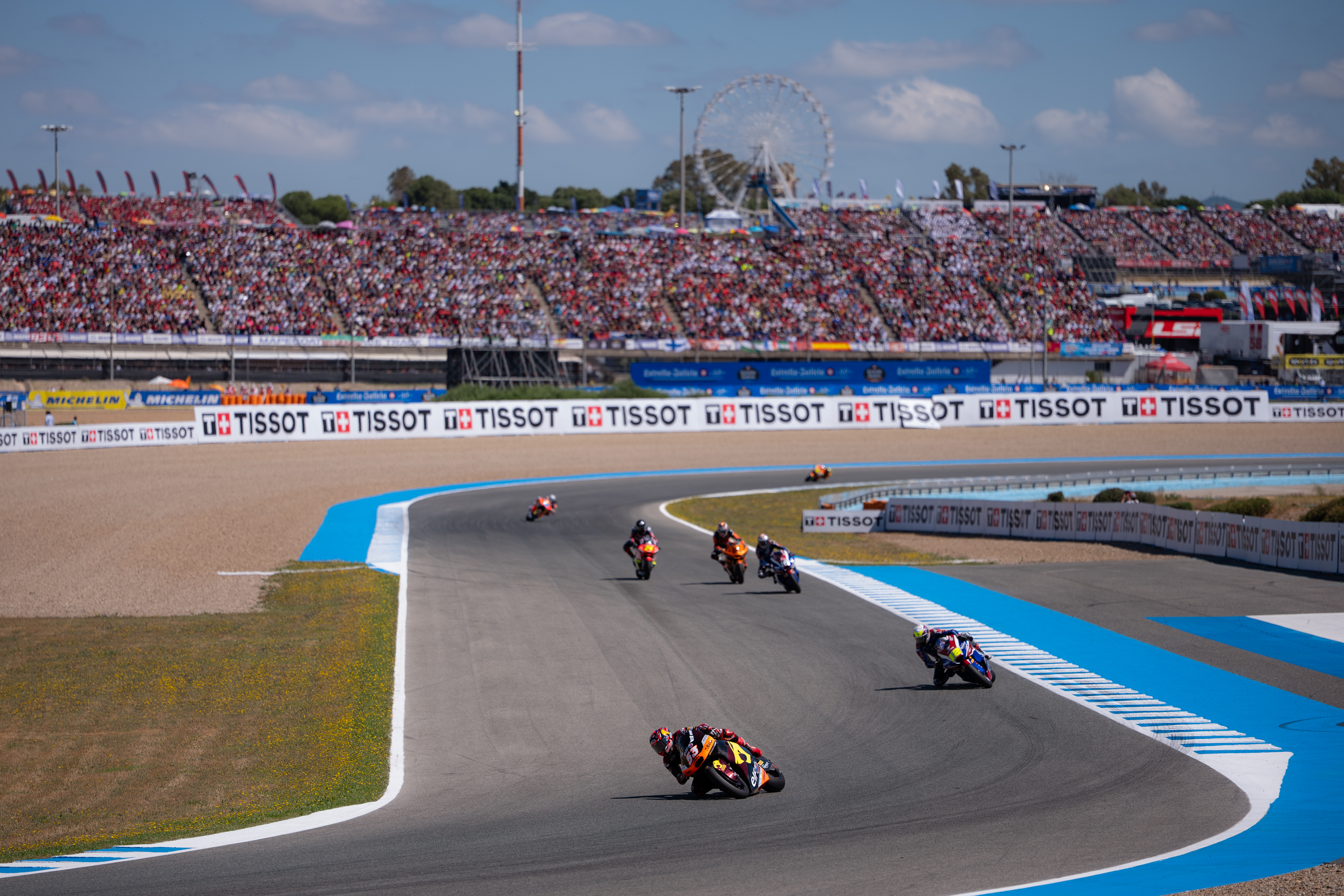 Oncu edges closer to the front under Spanish sun 1