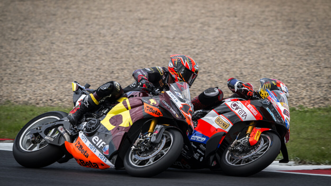 Heartbreak for Lowes in unlucky Race 1 15