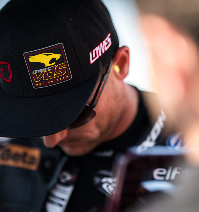 No reward for Lowes on rollercoaster Saturday in San Marino 1