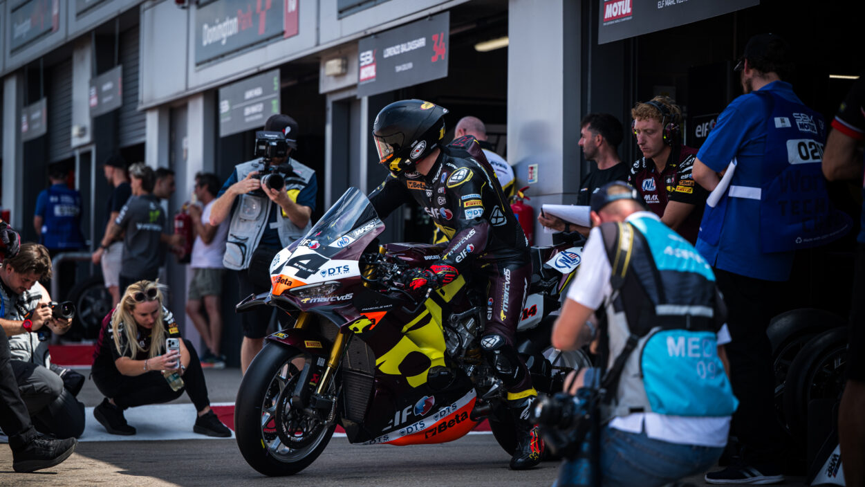 Top six for home hero Lowes on emotional day at Donington 19